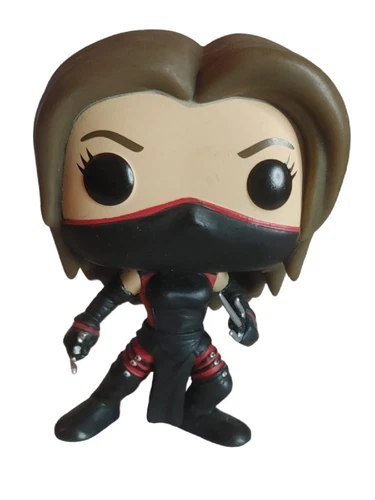 Elektra Daredevil Marvel Vaulted Funko #215 Her Sword Is Damaged