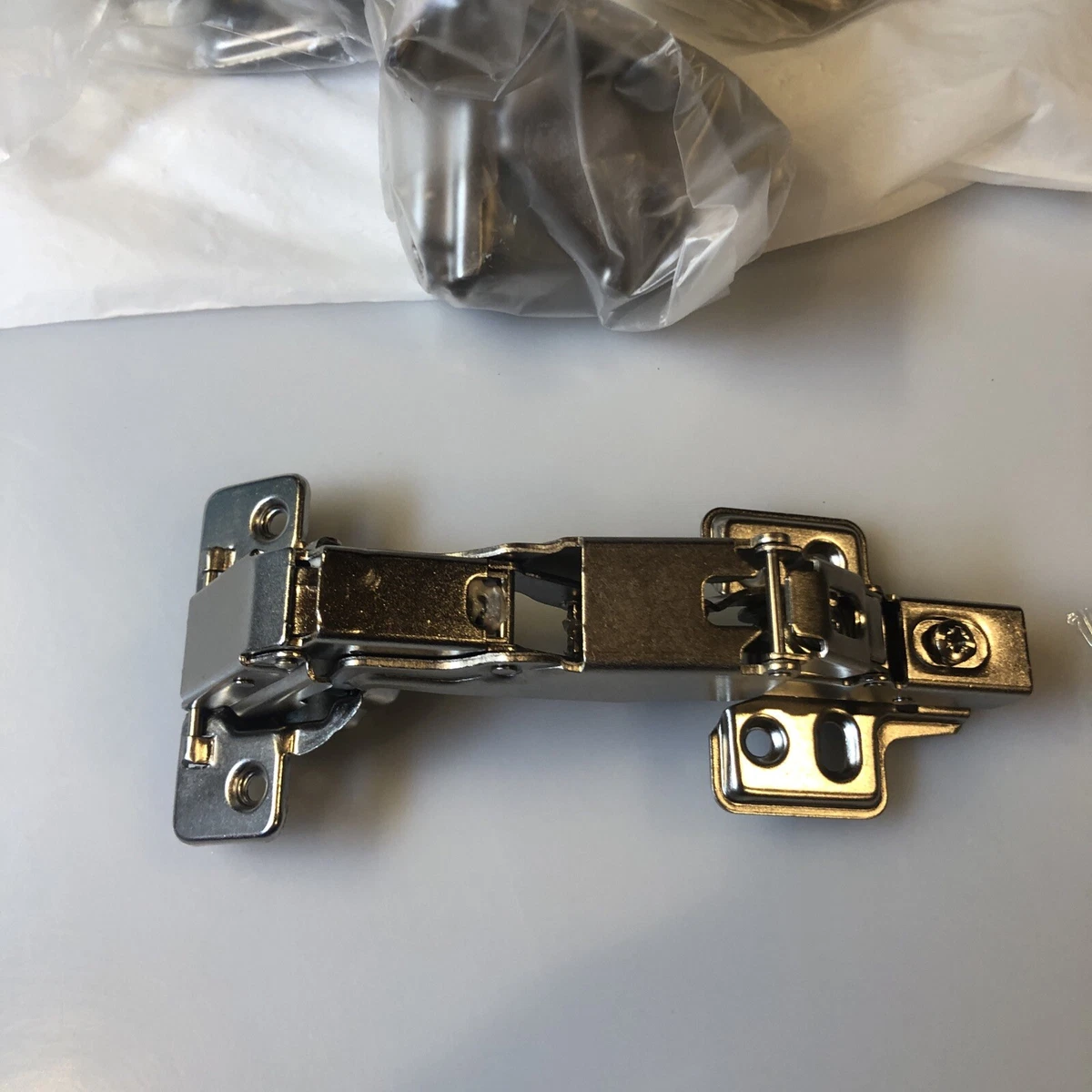 Onus Hinges Matttroy