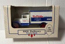 Vintage 1991 ERTL 1931 True Value Delivery Truck 1:34 Scale Die Cast Bank NEW
