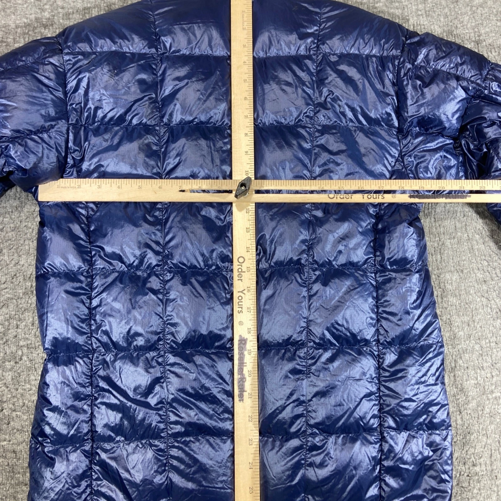 Montbell Ex Light Down Jacket Mens Medium Blue Puffer Full Zip 800FP Distressed - product detail image 10