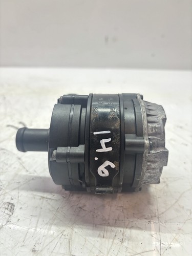 Wasserpumpe Für Vw Passat B8 1,4 GTE Hybrid CUKC CUK 5Q0121093EM