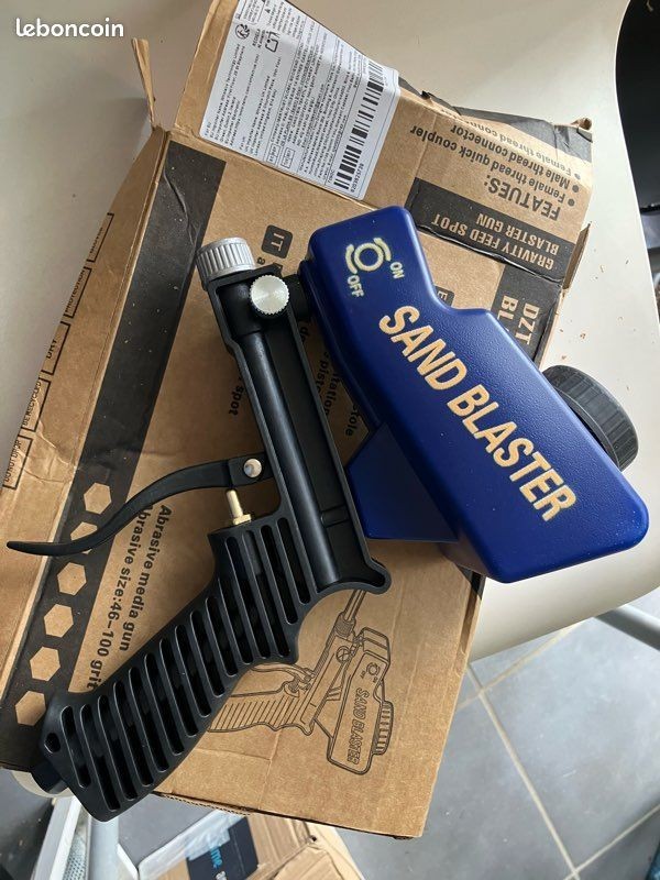 Pistolet de sablage anti-colmatage pour décaper la peinture sans effort