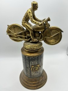 1950's モーターサイクル ビンテージ トロフィー トッパ- フェンダー 1950's モーターサイクル ビンテージ トロフィー トッパ- フェンダー
