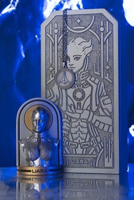 Mass Effect Liara Companion Bundle Figure Statue Bust Necklace Letter + Wood Box