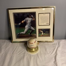 Chuck Knoblauch Signed Baseball W/ Collector’s Memorabilia Framed Portrait