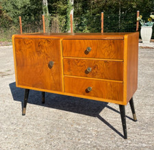 Buffet bas en bois et divers