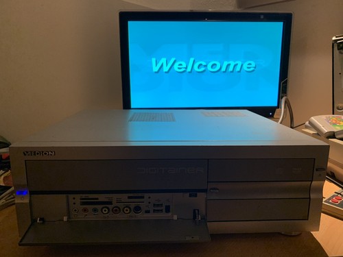 Medion Digitainer Media Center DVD and Hard Drive Recorder 160 GB