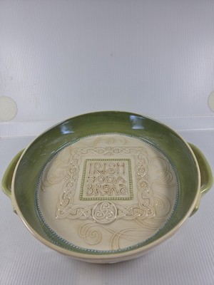 Grassland Roads Celtic Irish Soda Bread 9-inch Ceramic Baking Dish 