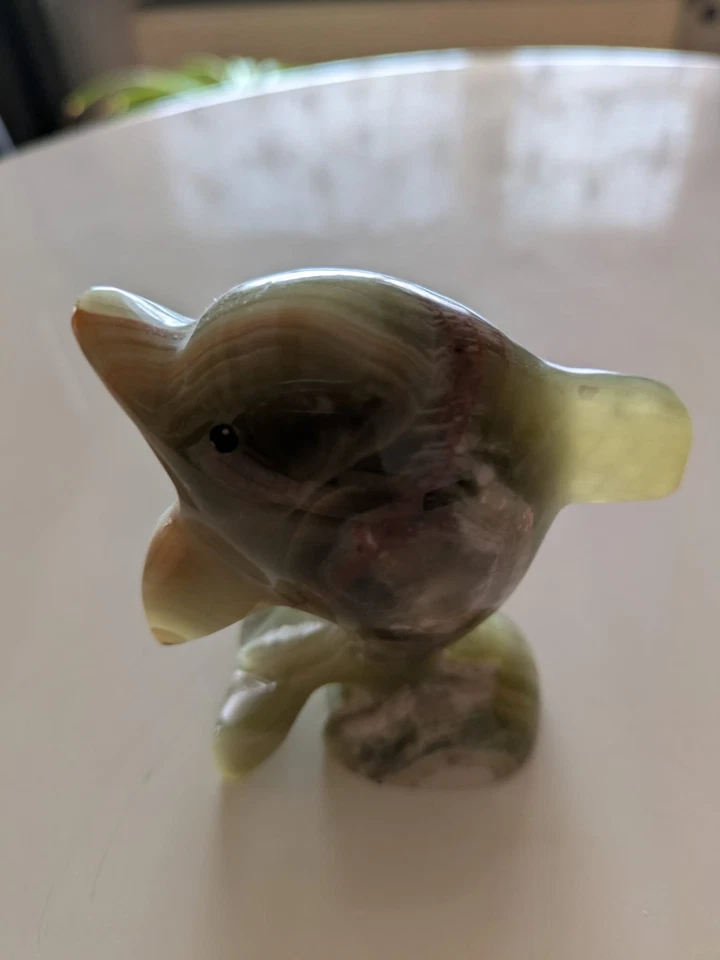 2 Delphine einer aus Glas Blau u. 1 kleiner Delphin aus Marmor grünlich DEKO - Bild 3 von 4