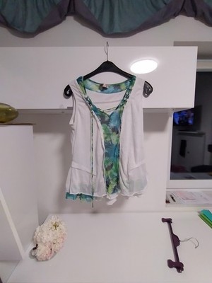 Damen Bluse Gr.XXL von K. WOMAN,Br.Weite 50cm.Länge 67cm.