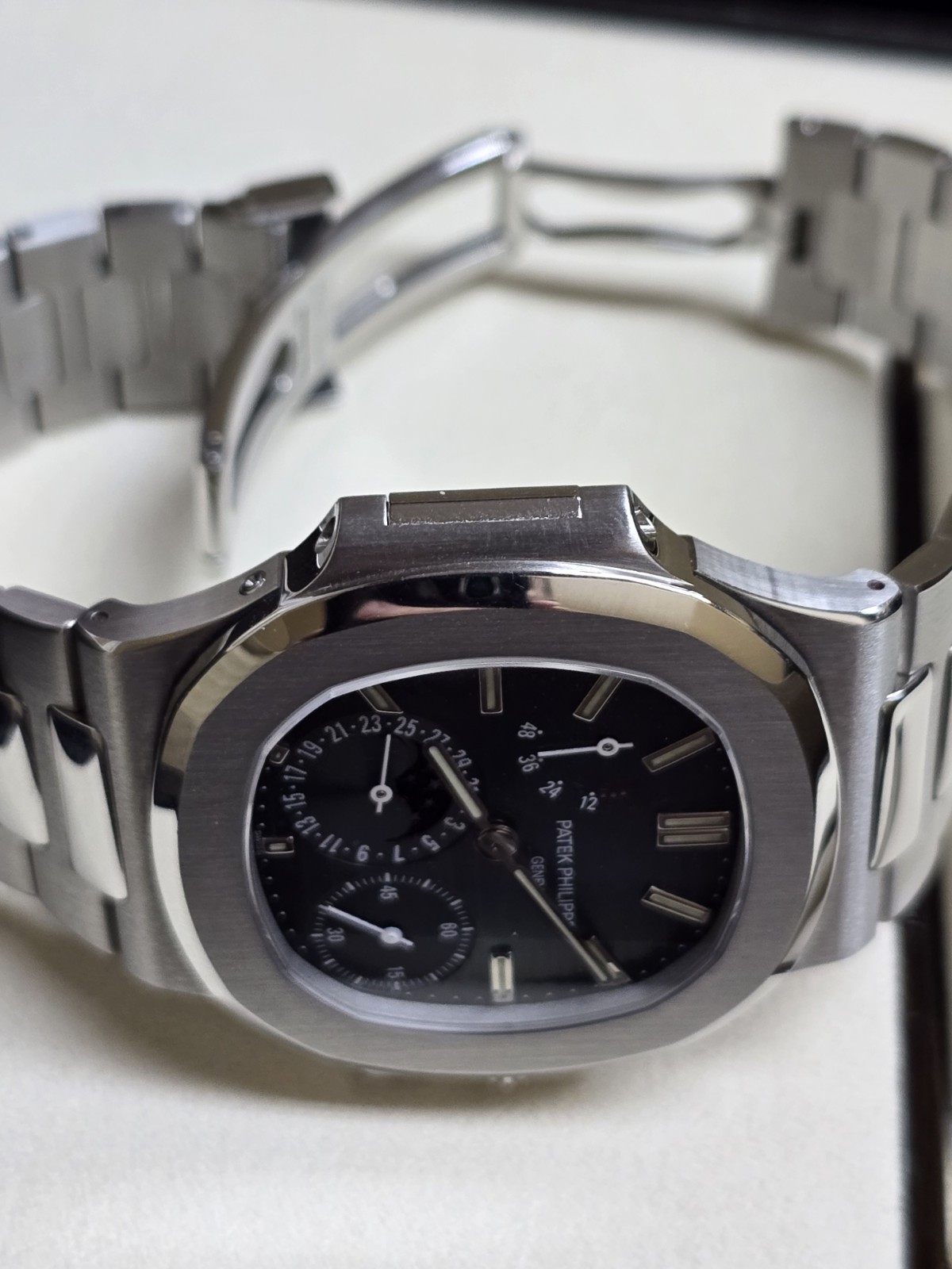 Patek Philippe Nautilus 3712/1A 39.5MM Complications S/S Rare 2005 Watch. B/P. image 10