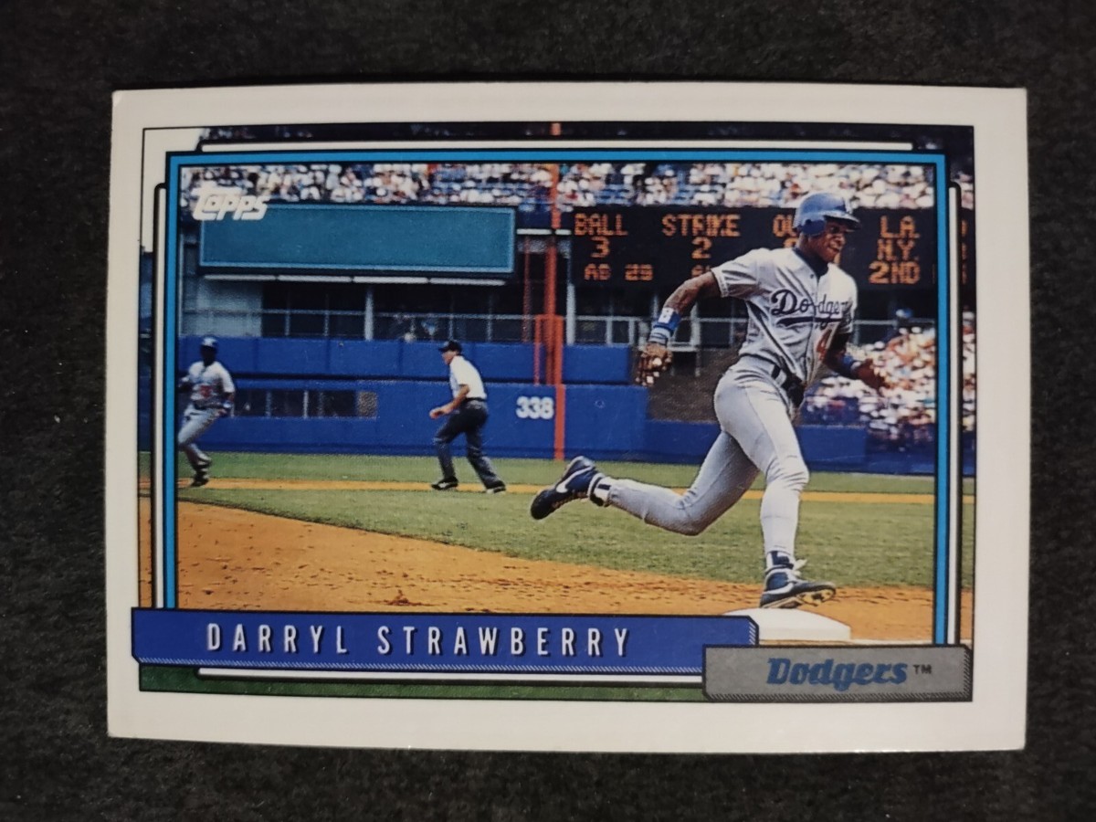 1992 Topps Baseball Card Darryl Strawberry #550 Los Angeles