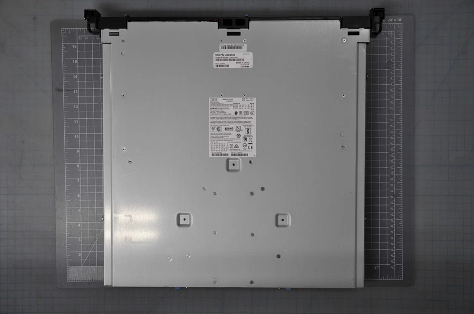 IBM 7226-1U3 1U Storage Enclosure LTO SAS Interface Grade C 46C2938 - Image 4 of 4