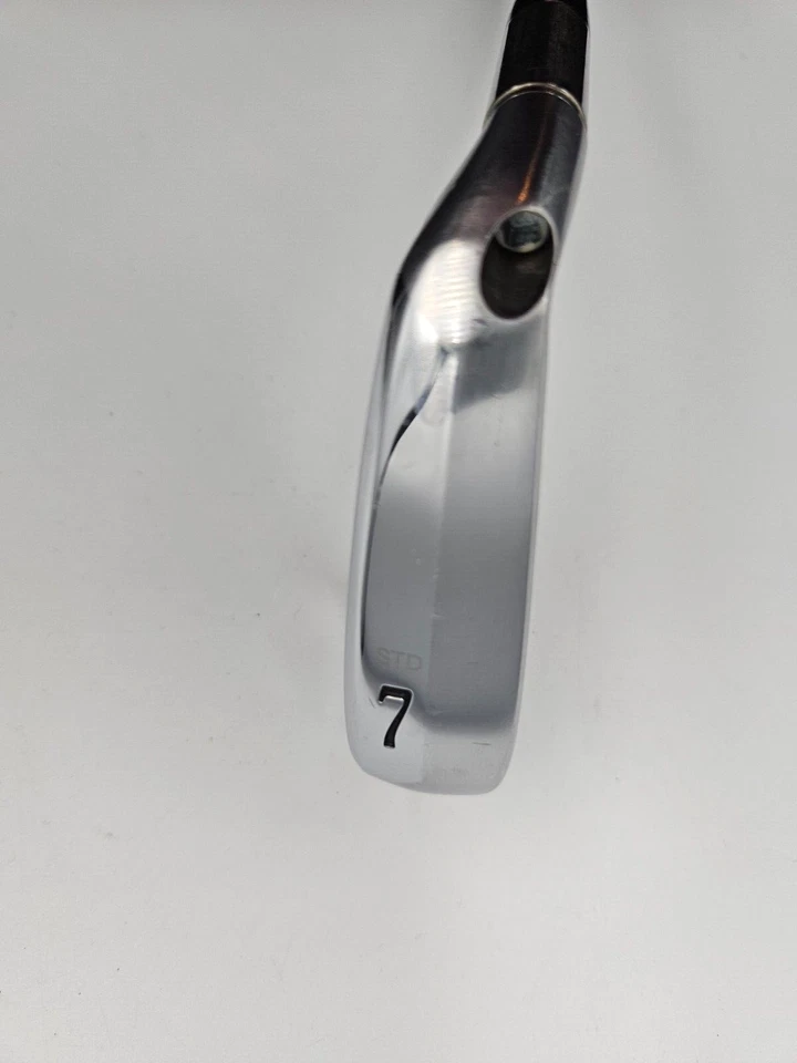 LEFT HANDED Ex Demo Srixon Z585 7 Iron, Regular Flex Steel Shaft - Image 4 of 4