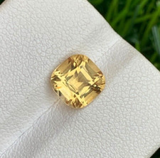 1.75 Cts Yellow Citrine from Brazil, Cushion Cut