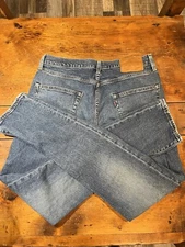 Levi's 502 Jeans Mens 32x34 Blue Tapered Leg Medium Wash Denim Mid Rise Pants