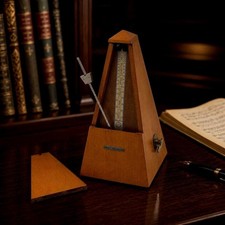 Seth Thomas Metronome Vintage Wooden Model 10 Pyramid Form Walnut