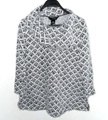 ALI MILES Small Pullover Knit Tunic Top Sweater *Fuzzy* Collared White & Gray