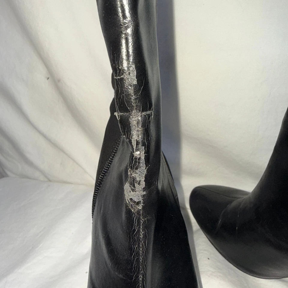 Laura Ashley Vtg 80s Black Leather Knee High Boots - Image 2 of 4