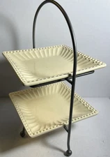 Metal 2 Tier Platter Display Holder & 2 Ceramic Plates Decor