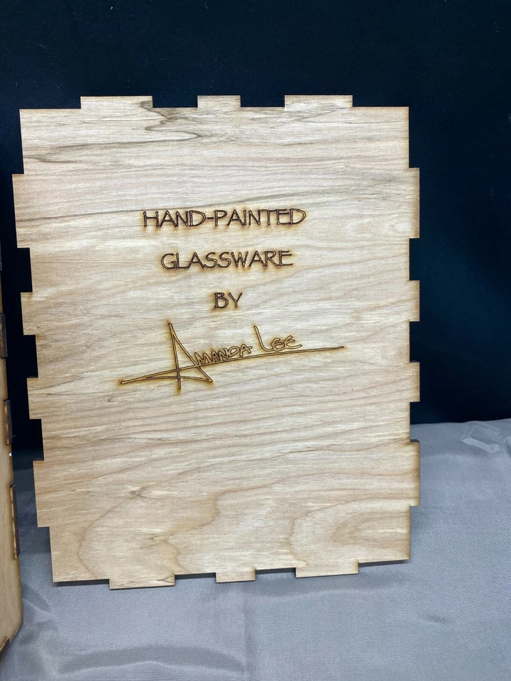 Juego de 2 diseños ~ Copas de vino "NAVIDAD" Amanda Lee ~ 9 1/4" de alto con caja de regalo Foto 2 de 4