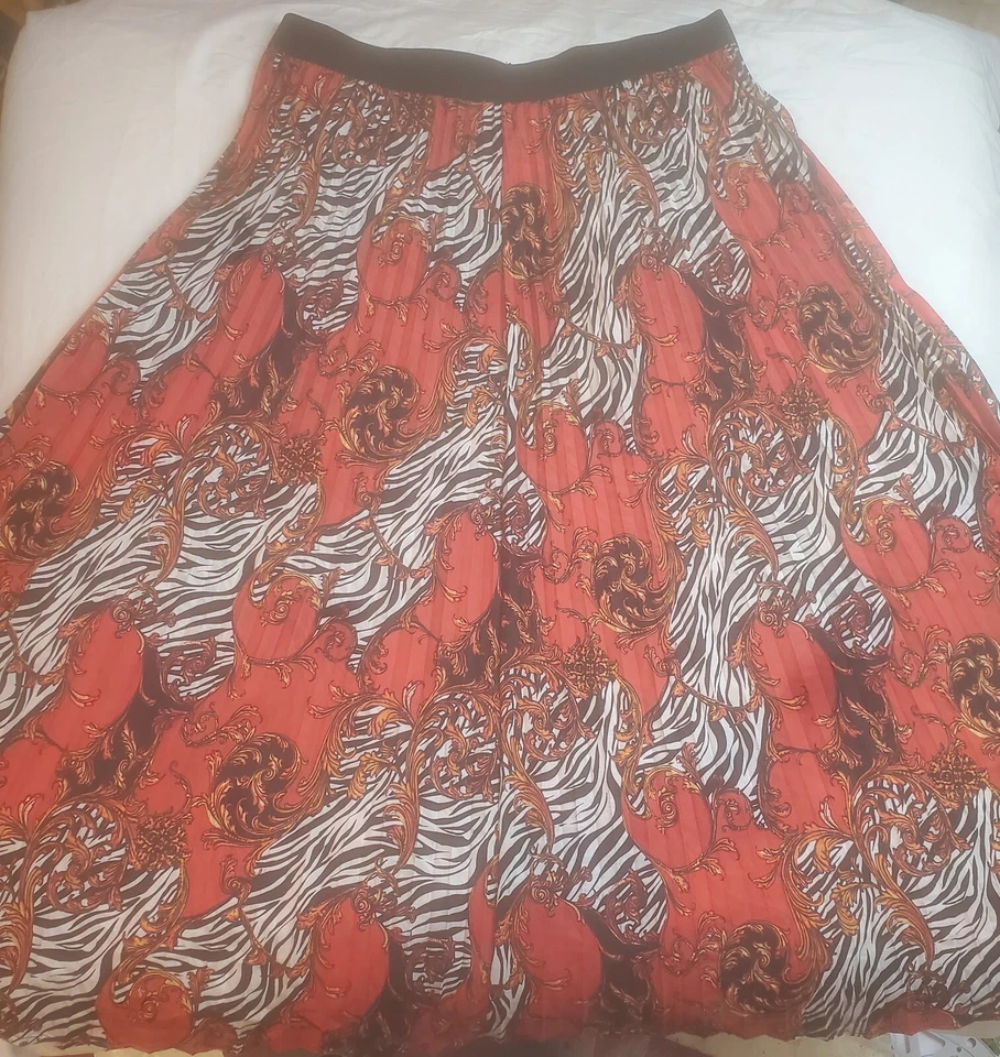 Peter Nygard Women's Size L Red Zebra Multi Print Accordion Fold Maxi Skirt - Image 3 of 4