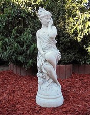 Gartenfigur "sitzende Frau" 68 cm Menschen, Steinguss, Skulpturen, Steinfiguren