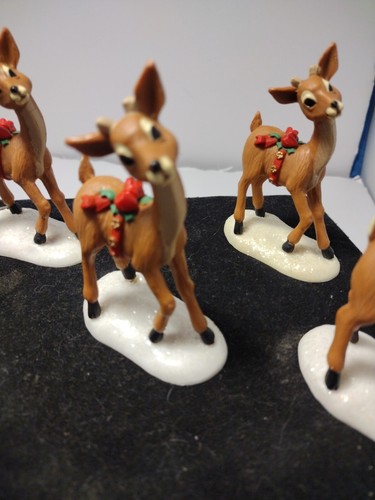 Hallmark Reindeer 1981 Christmas Merry Miniature Figurine Snow Base Hong Kong - Picture 7 of 16