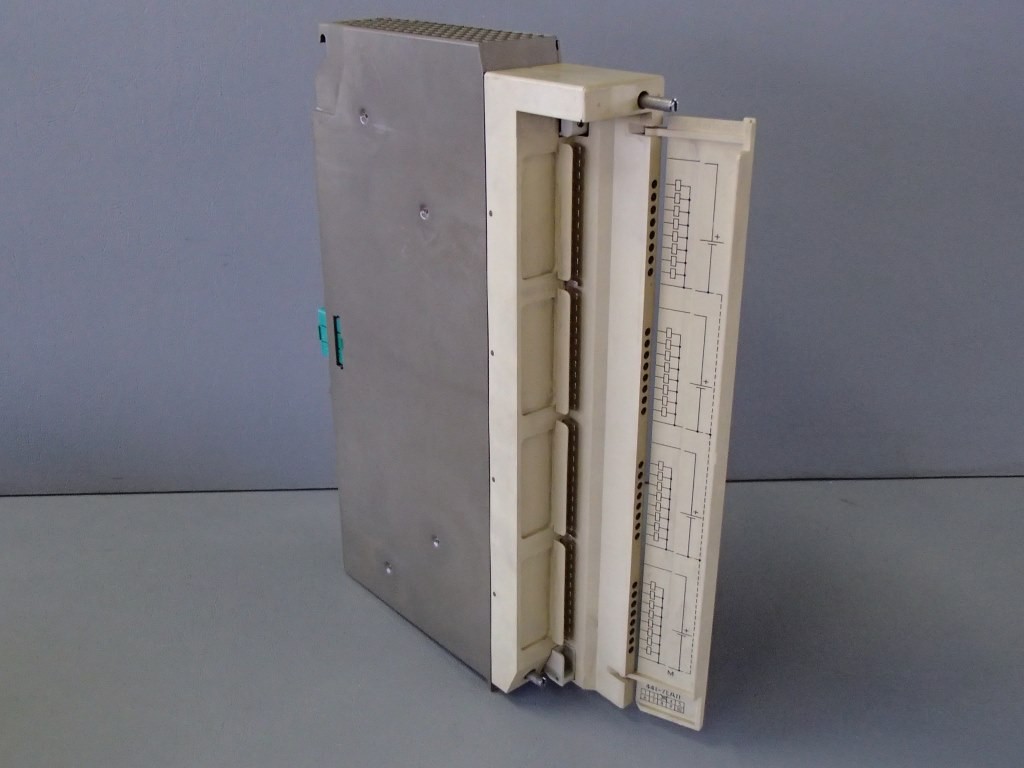 6ES5441-7LA11 SIEMENS SIMATIC S5 S5-115U SIMATIC S5, SORTIES TOR 441 SANS SEP. G