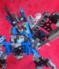 LEGO BIONICLE: Mazeka (8954) Prebuilt Incomplete For Parts Or Repair 