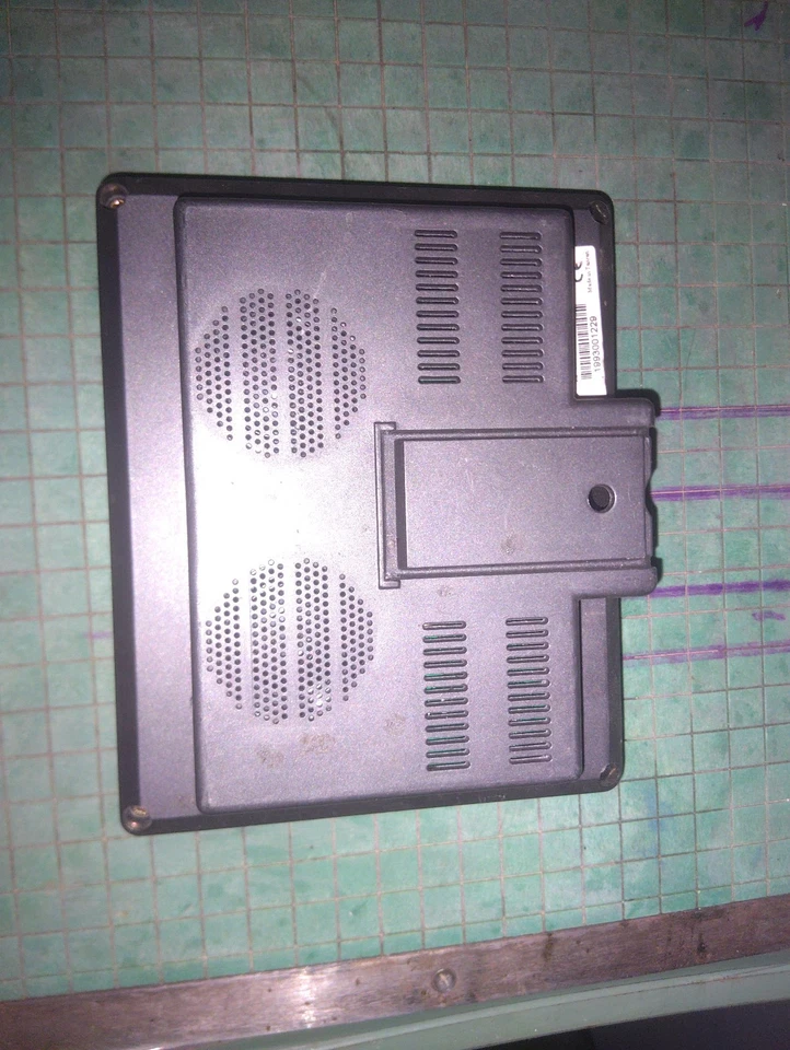 5" On-Camera Monitor 3.5 mm jacks old - Image 3 of 4