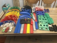 Darda Motors Race Track Lot 100+ Pieces w/ 3 ...