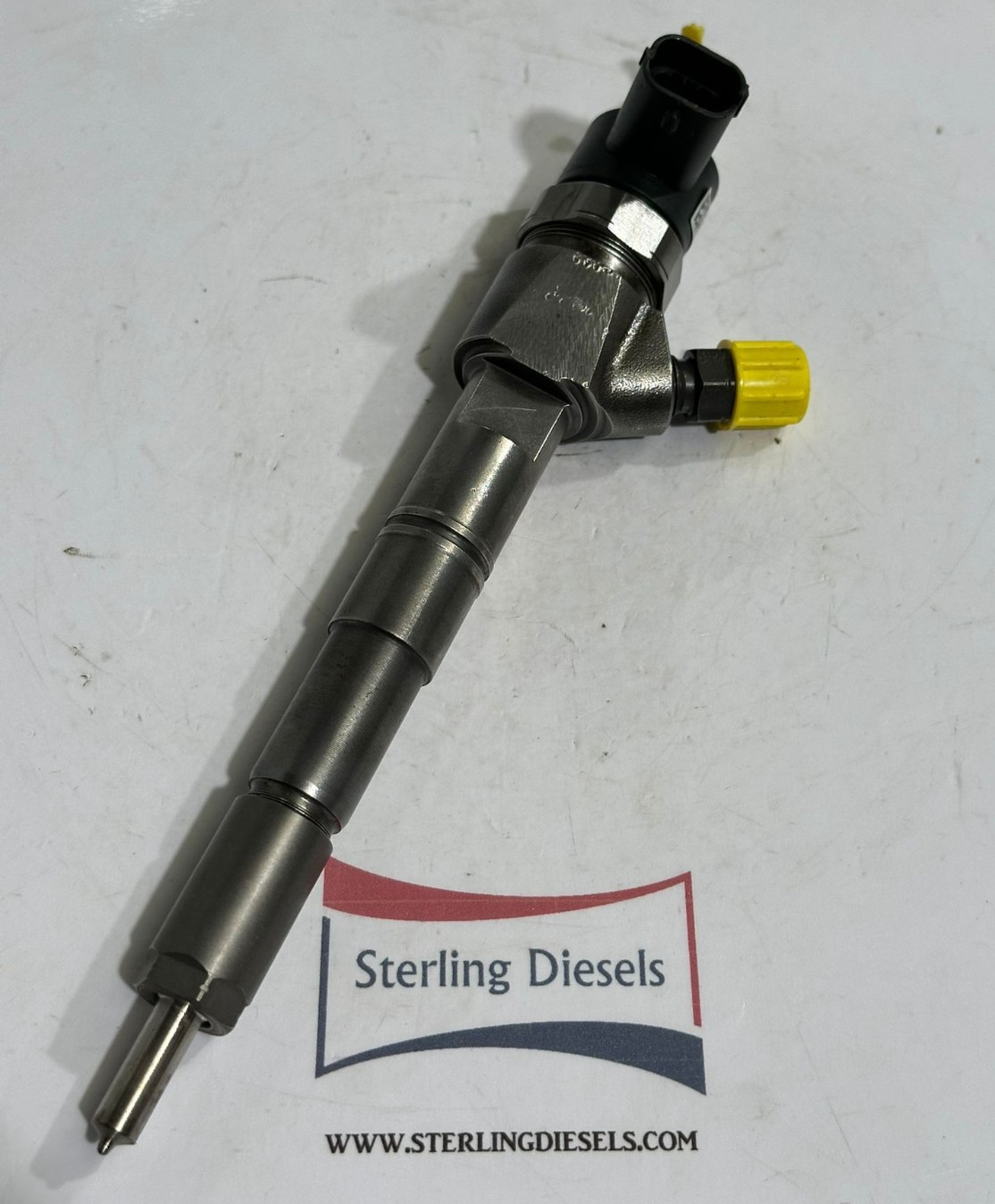 Genuine Bosch Reman 0445110243 Fuel injector Vauxhal Fiat AlfaRomeo Cadillac 1.9