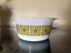 Vintage Pyrex 473 Green Square Verde Flower 1QT Cinderella Casserole Dish