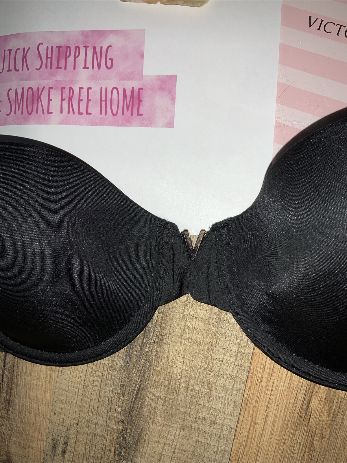32C Victoria's Secret BLACK Multi way Bra (Straps Included) Metal “V” NEW