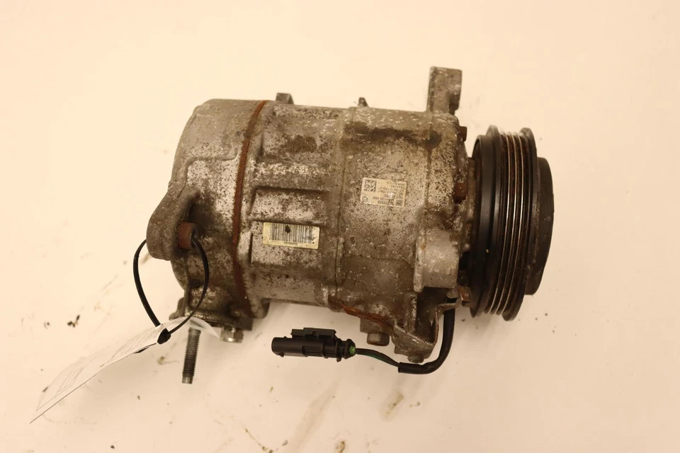 2015-2020 CHEVY/GMC SUBURBAN 5.3L A/C AC AIR CONDITIONING COMPRESSOR OEM - Image 4 of 4