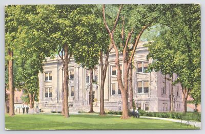 Linen~Baraboo Wisconsin Court House Bldg~Natural Color By EC Kropp~Vintage PC