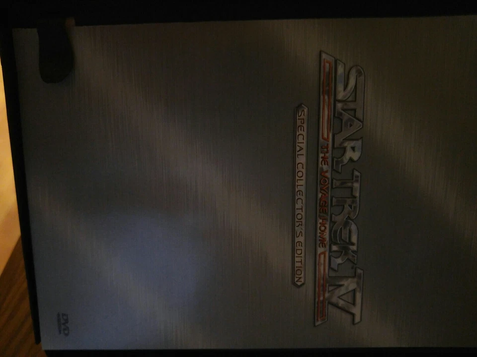 STAR TREK 4 VOYAGE HOME DVD SPECIAL COLLECTORS EDITION - Image 2 of 4