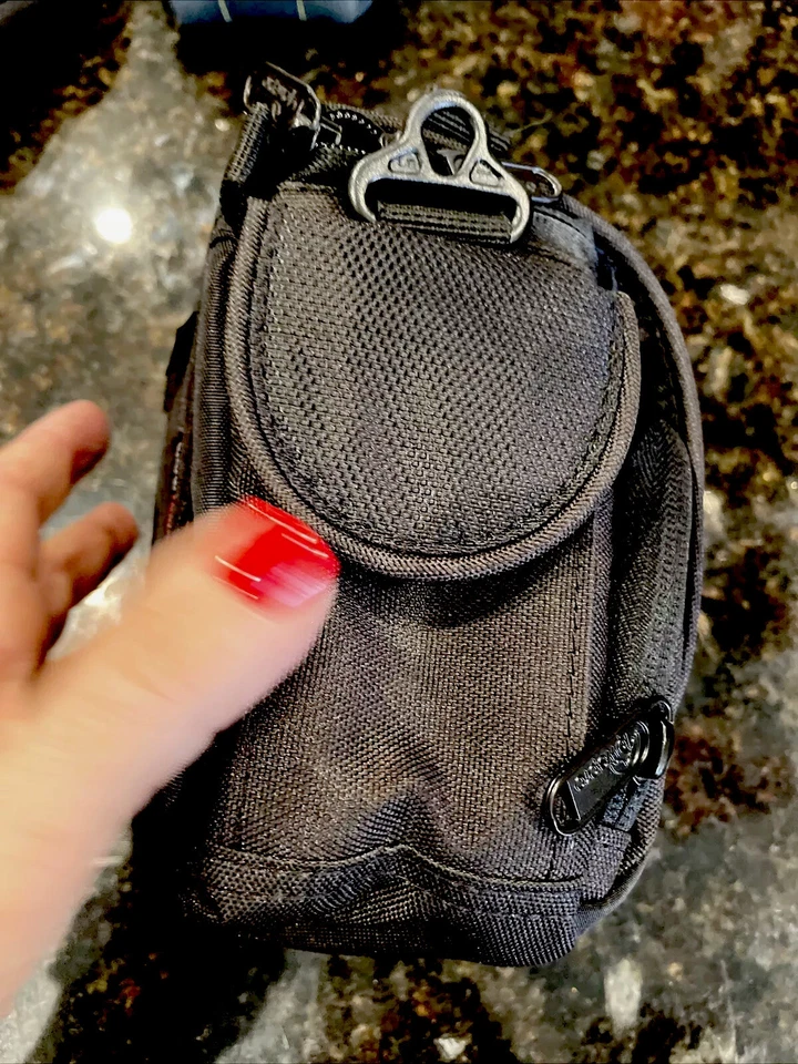 Lowepro Edit 100 Camcorder Camera Bag Black No strap - Image 3 of 4