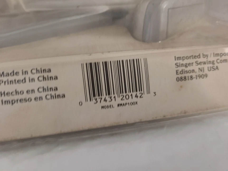 Singer Match-a-Patch Hole and Tear Mender Vintage NEW! - Image 4 of 4