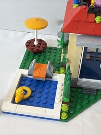LEGO Creator 3-In-1 Set #31067 Modular Poolside Holiday 100% Complete W/ Manual