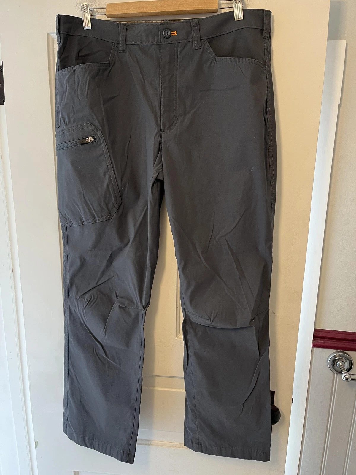 Eddie Bauer Pants Mens 36x30 Gray Cargo Nylon Stretch Hiking Outdoor Travel