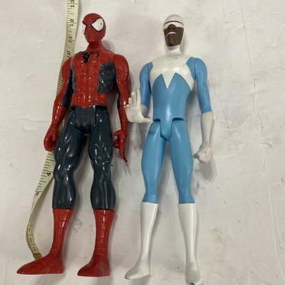 Marvel Spider-Man Red Blue Plastic Comic Book Hero/Incredible Frozen Action Hero