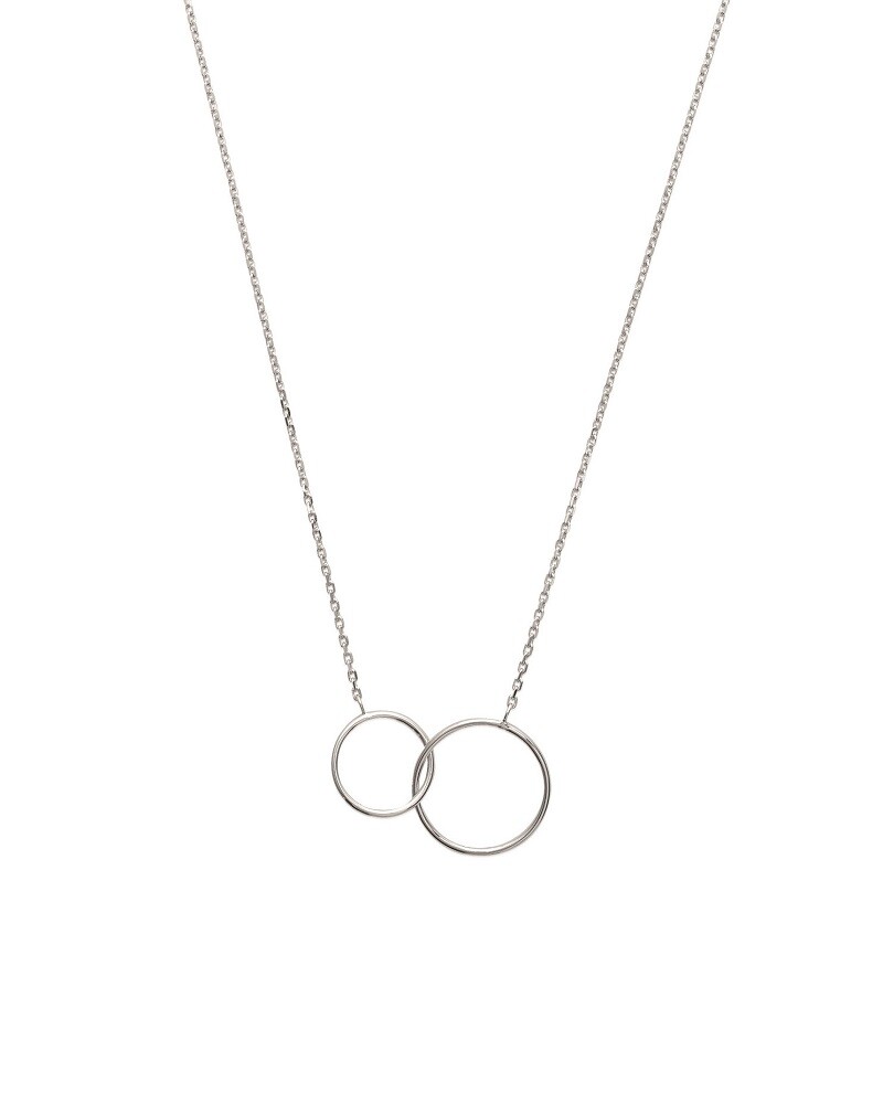 Collier double cercles entrelacés argent 925 : cadeau idéal pour femme