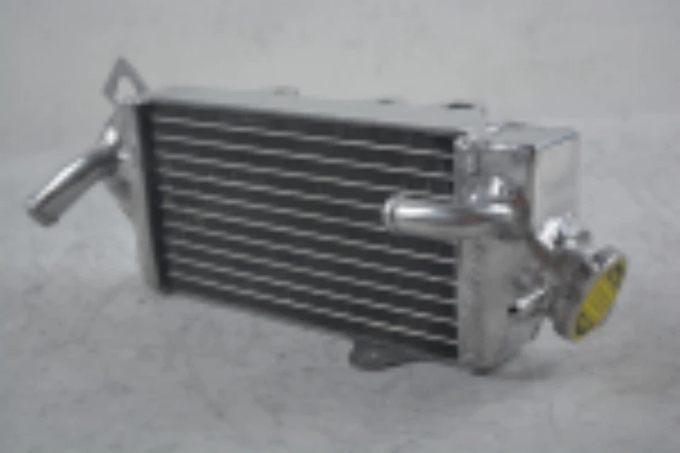 Radiador de aluminio para Kawasaki KX80 1991-1997 / 1995 1996 1997 Kawasaki KX100 Foto 4 de 4