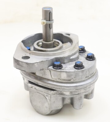 NEW OEM Ditch Witch Hydraulic Pump 26001-.40CID SAE EXT Shaft 150