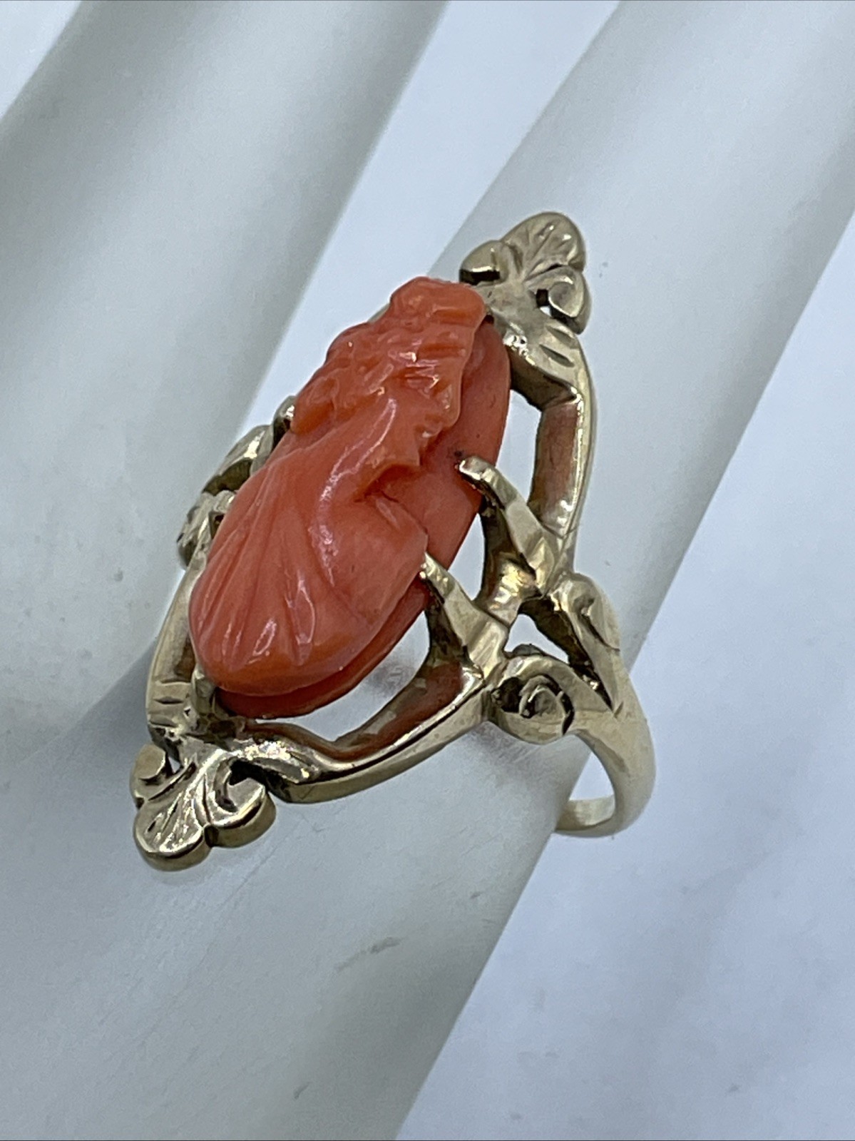 ANTIQUE HANDMADE Solid 9K Yellow Gold Carved Cora… - image 3