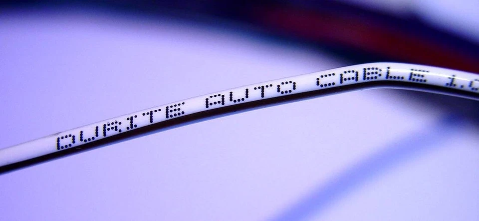 BSA、Triumph、Norton、OIF、Lucas、电线包。 18 种颜色,40 到 48 英寸长。 英国 — 第 4/4 张图片