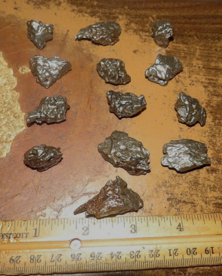 250 gm LOT OF  CAMPO DEL CIELO METEORITE CRYSTALS; 15-20 GMS IN SIZE; 1/4 KILO