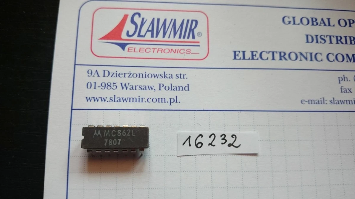 MC862L Motorola CerDIP14 Vintage Integrated Circuit - Obsolete.